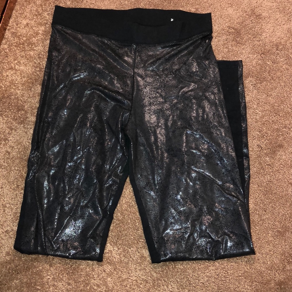 Metallic PINK VS leggings